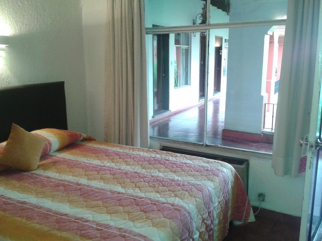 Hotel Fortin De Las Flores Room photo